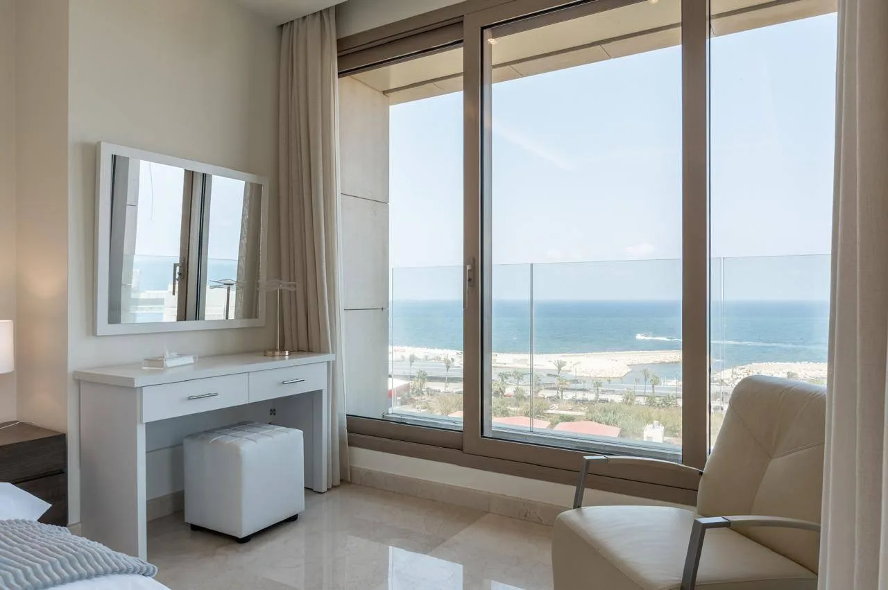 Luxurious apartment at Manara area for sale