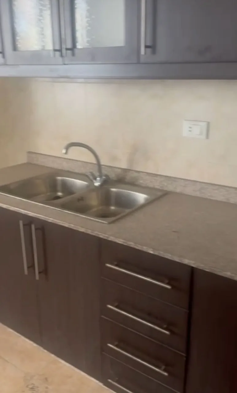Apartment in Cornich el Mazraa for sale