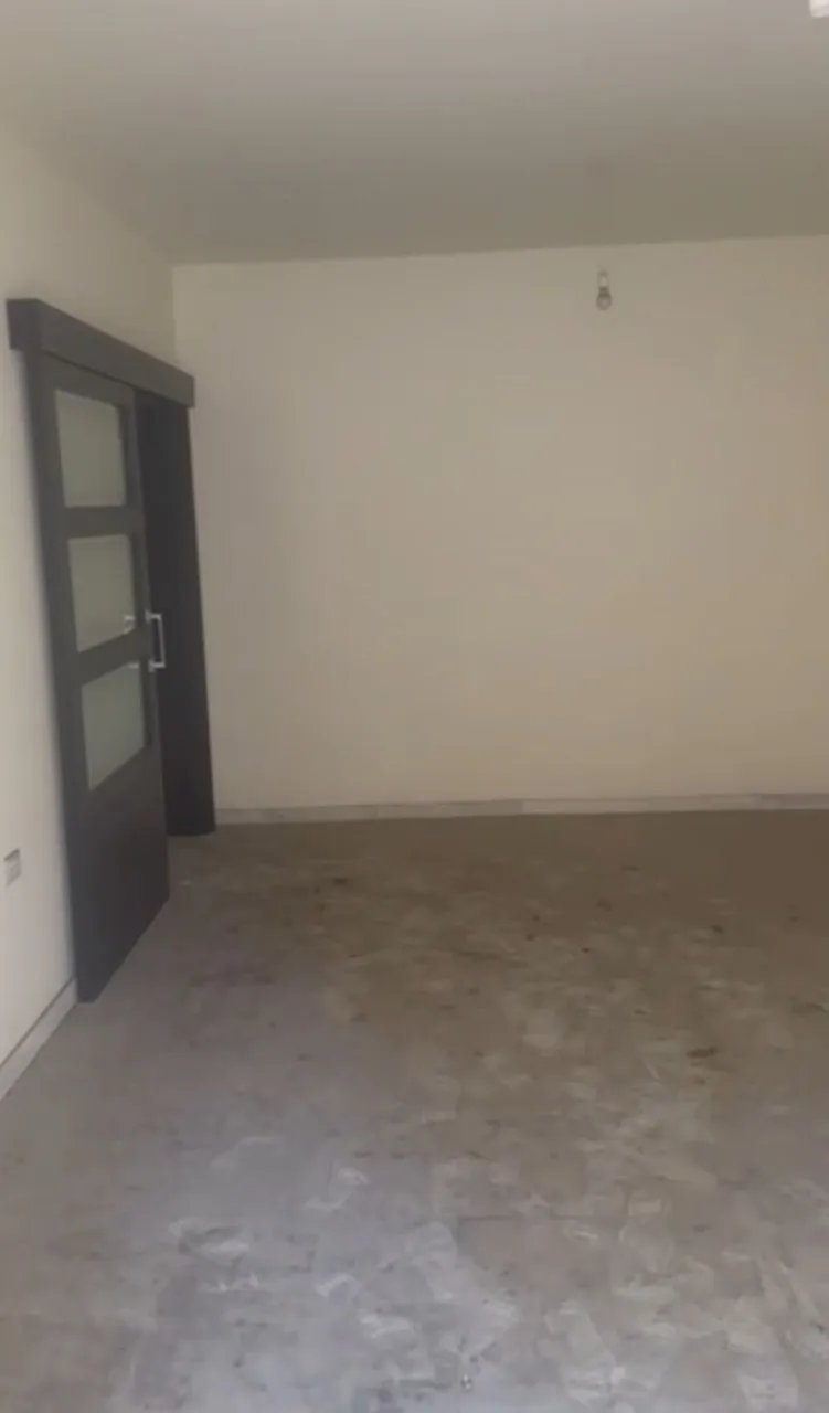 Apartment in Cornich el Mazraa for sale