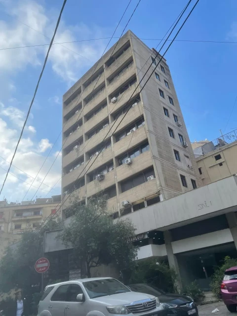 Commercial office - Furn el cheback in Mkalles - Metn